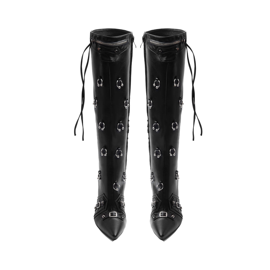 black leather pointed-toe boots featuring all-over silver piercing horseshoe rings
